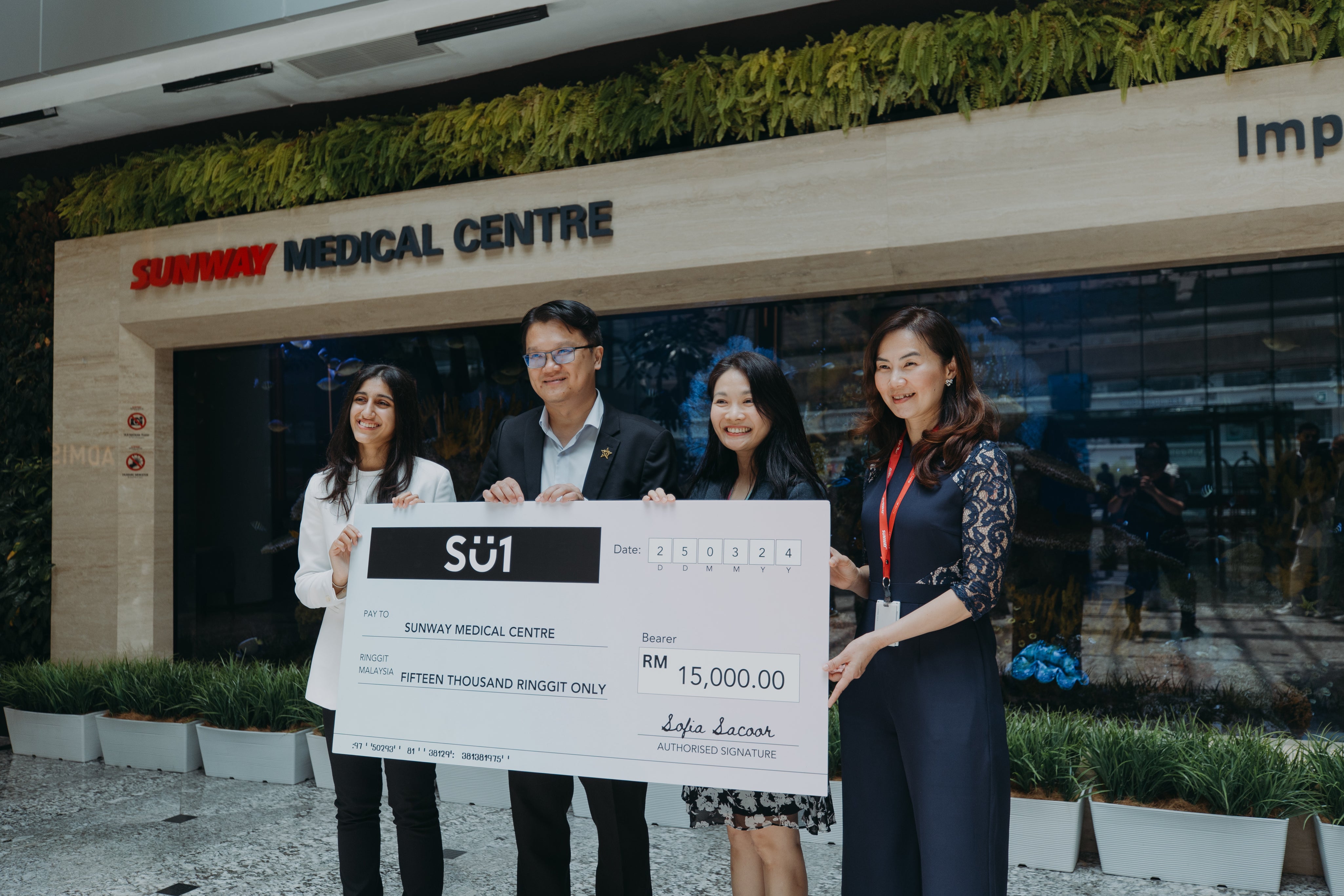 From_L_to_R_SU1_founder_Sofia_Sacoor_CEO_of_Sunway_Medical_Centre_Dr_Seow_Vei_Ken_Paediatric_Endocrinologist_Dr_Ch_ng_Tong_Wooi_and_General_Manager_of_Women_and_Child_Services_Dr_Ng_L.jpg
